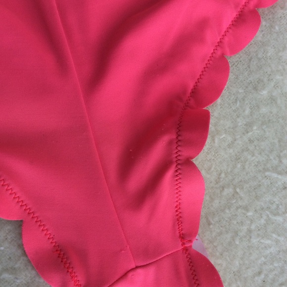 Victoria’s Secret scalloped hot pink bikini bottom - Picture 9 of 9